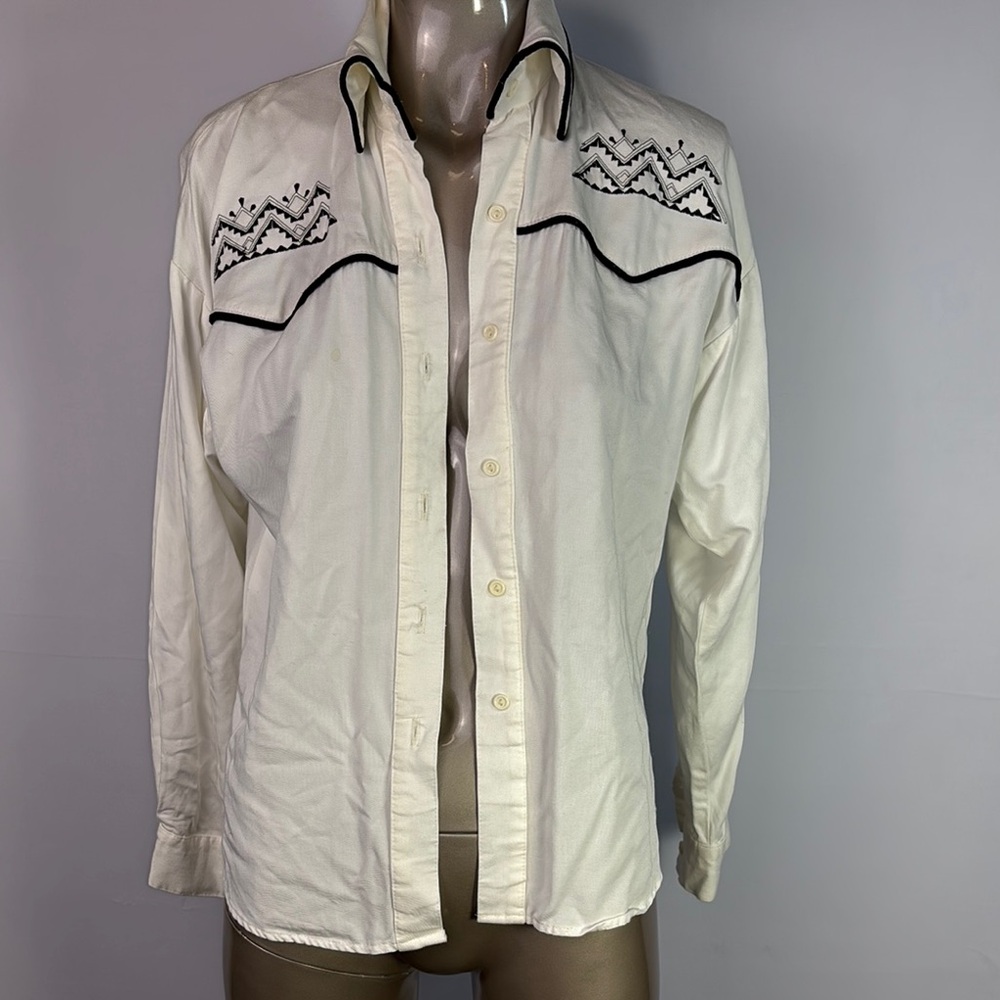 Western Collection Shirt - Picture 2 of 12